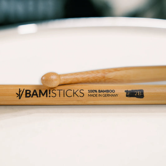 Bambus Schlagzeugsticks als Modell 2B mit einem eichelförmigen Tip